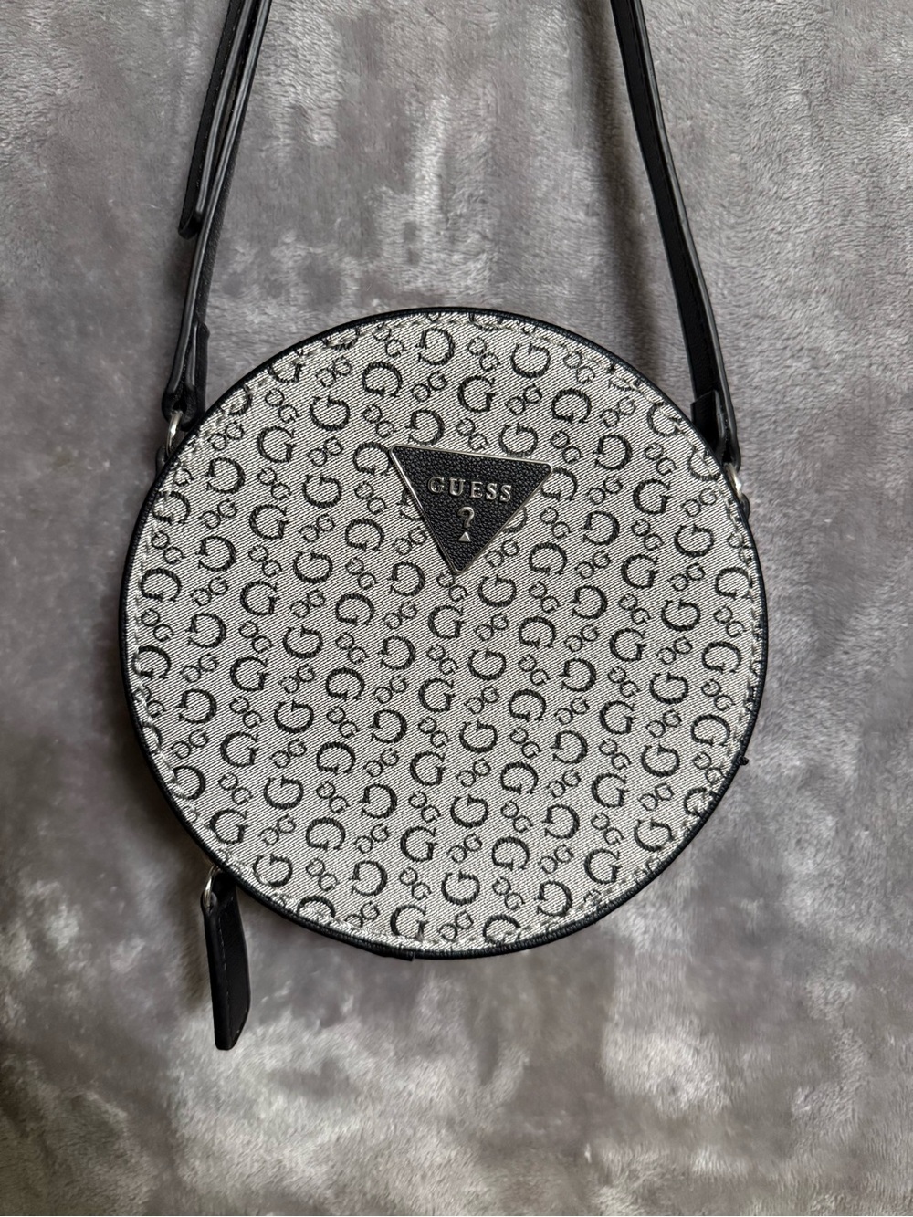 GUESS Los Angeles Levine Black & White Signature Round Crossbody Bag